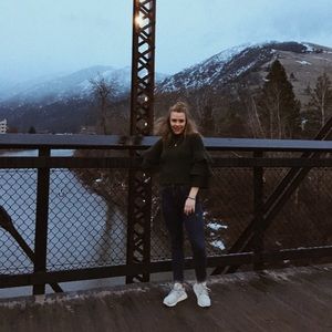 Meet your Posher, Chrissy